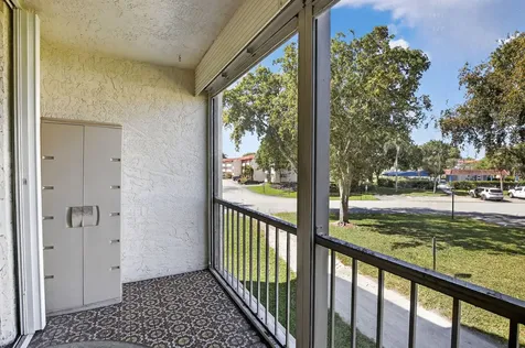 8921 S Hollybrook Boulevard Pembroke Pines FL 33025
