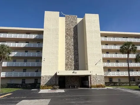 131 SE 3rd Avenue Dania Beach FL 33004