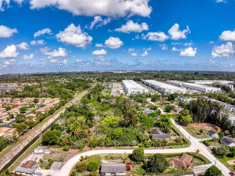 475 1st Street West Palm Beach FL 33413
