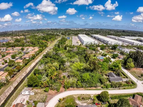475 1st Street West Palm Beach FL 33413