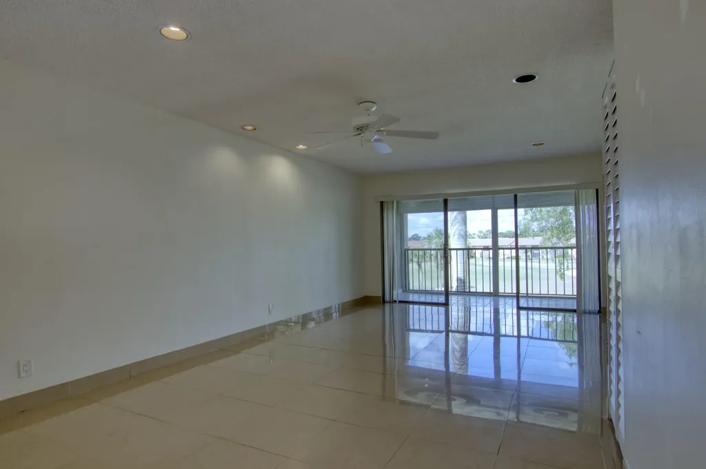 4471 Luxemburg Court Lake Worth FL 33467
