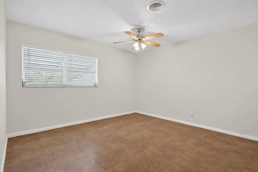371 SE 1st Avenue Pompano Beach FL 33060