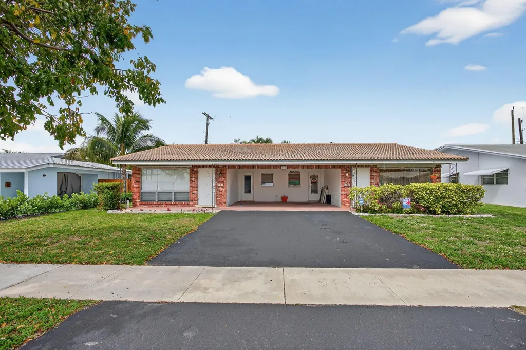 371 SE 1st Avenue Pompano Beach FL 33060