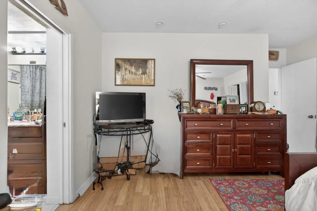371 SE 1st Avenue Pompano Beach FL 33060