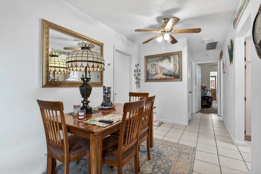 371 SE 1st Avenue Pompano Beach FL 33060