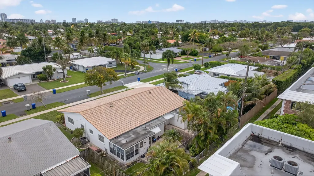 371 SE 1st Avenue Pompano Beach FL 33060