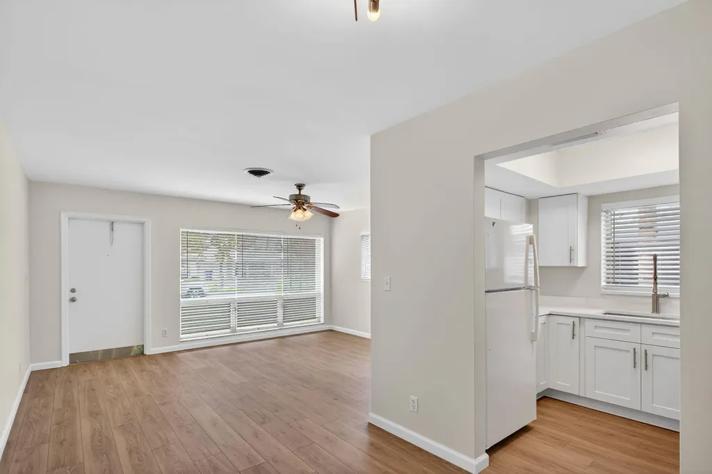371 SE 1st Avenue Pompano Beach FL 33060