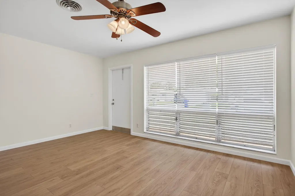371 SE 1st Avenue Pompano Beach FL 33060