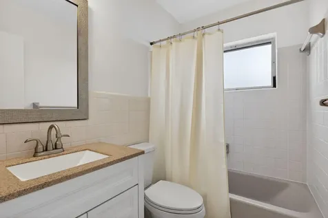 371 SE 1st Avenue Pompano Beach FL 33060