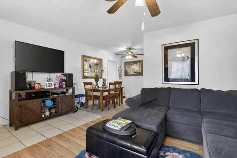 371 SE 1st Avenue Pompano Beach FL 33060