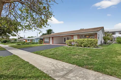 371 SE 1st Avenue Pompano Beach FL 33060