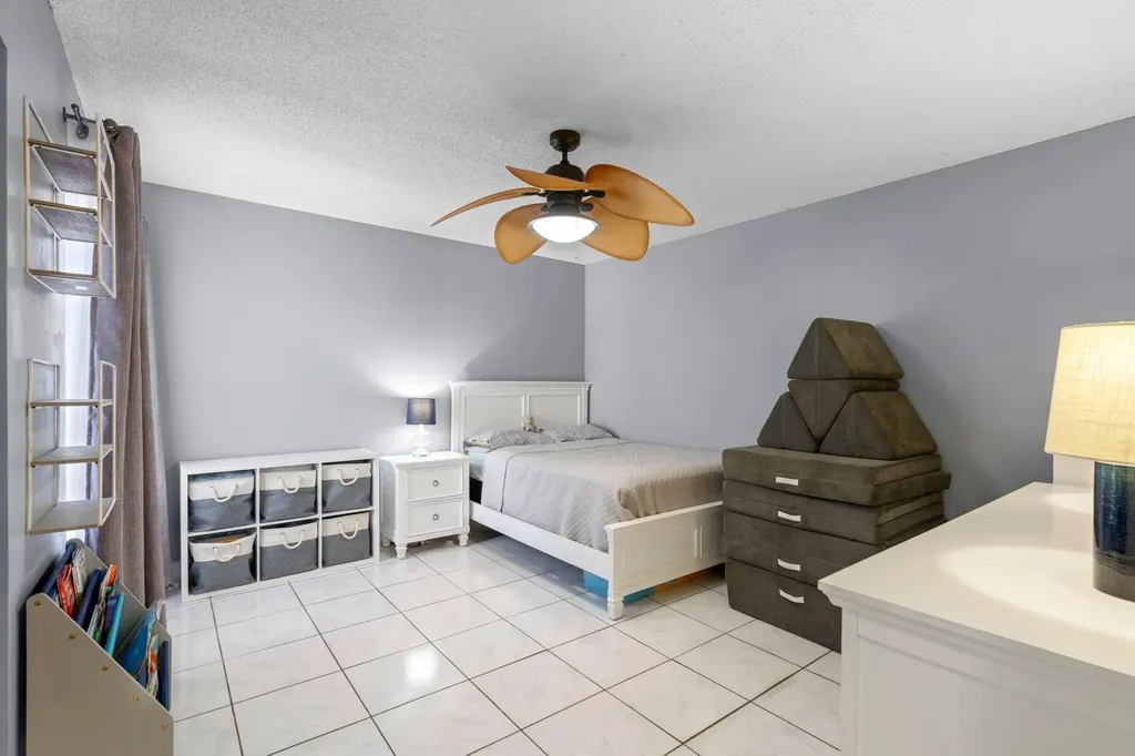 8584 Shawe Way Boca Raton FL 33433