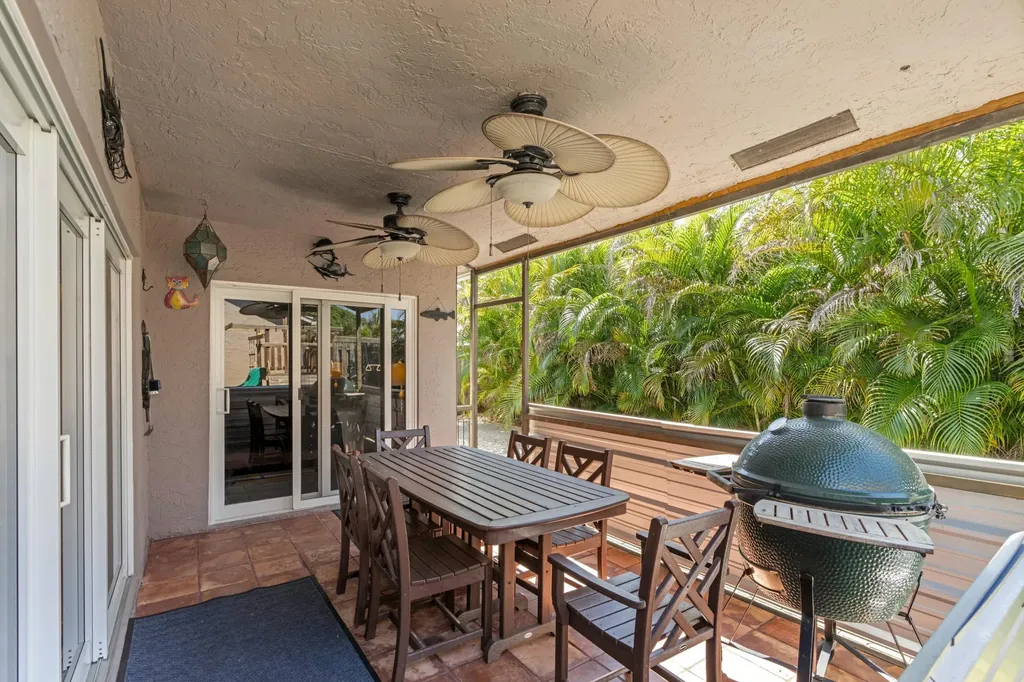 8584 Shawe Way Boca Raton FL 33433