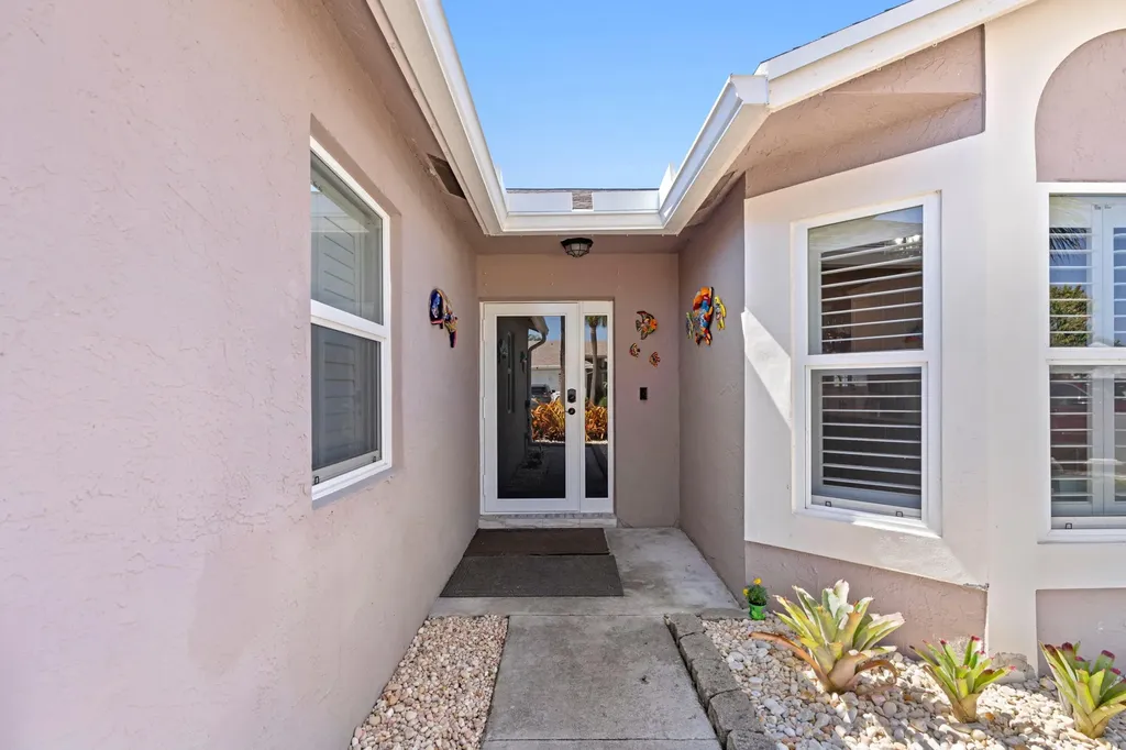 8584 Shawe Way Boca Raton FL 33433