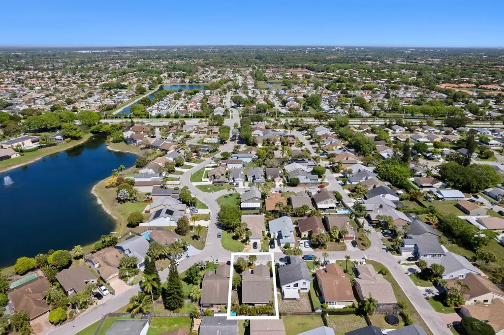 8584 Shawe Way Boca Raton FL 33433