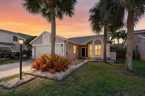 8584 Shawe Way Boca Raton FL 33433