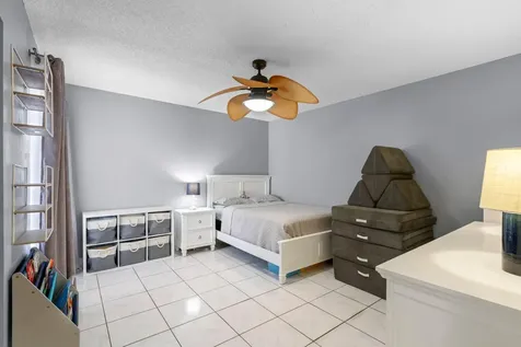 8584 Shawe Way Boca Raton FL 33433