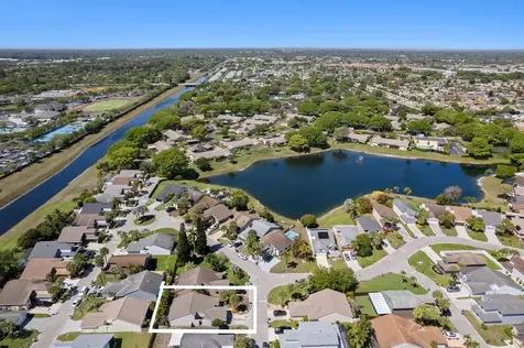 8584 Shawe Way Boca Raton FL 33433