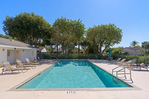 8584 Shawe Way Boca Raton FL 33433