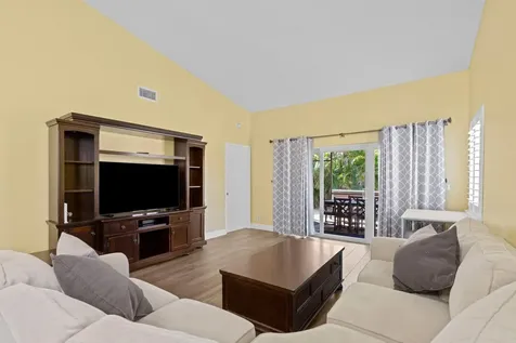 8584 Shawe Way Boca Raton FL 33433