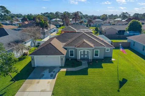 1843 SW Hudson Street Port St Lucie FL 34953