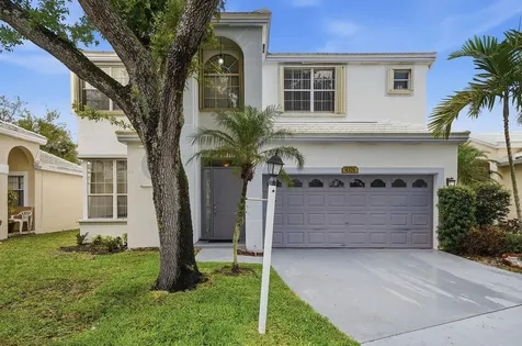 9378 NW 8th Circle Plantation FL 33324