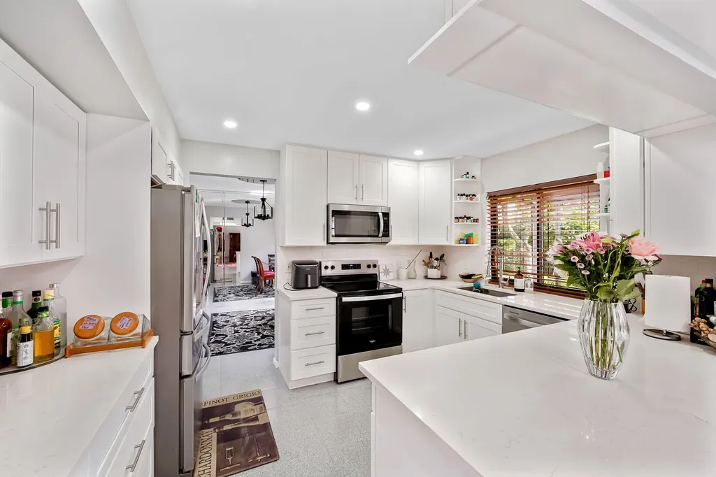 6840 W Wedgewood Avenue Davie FL 33331