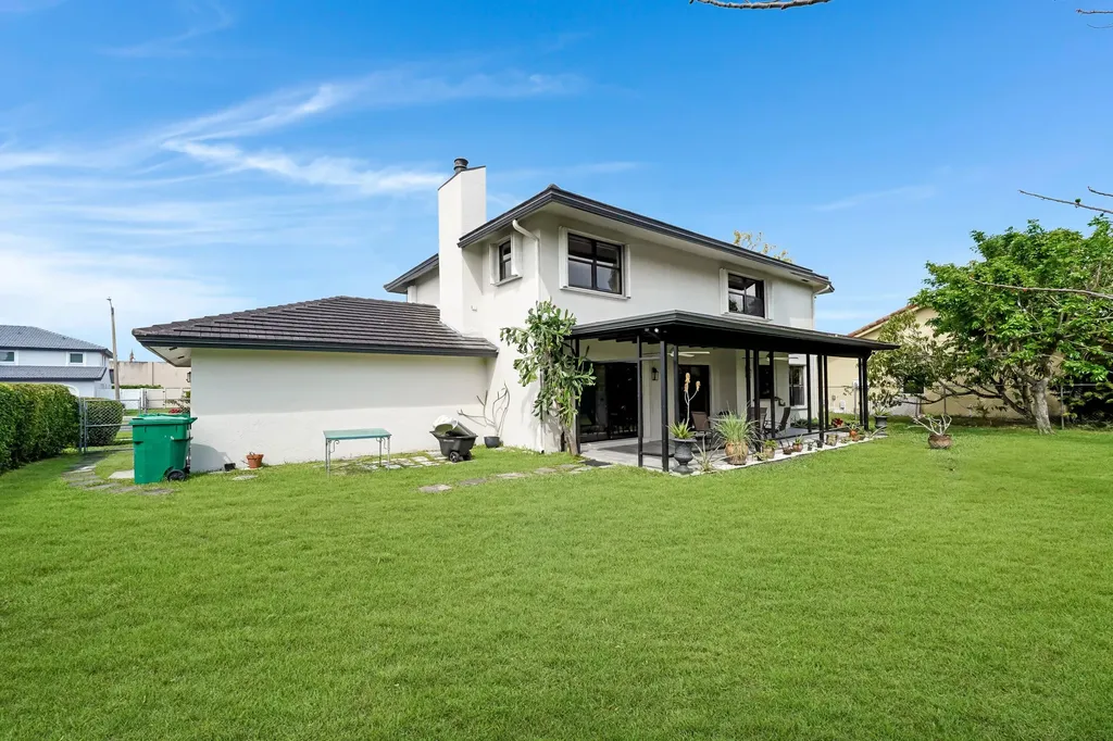 6840 W Wedgewood Avenue Davie FL 33331