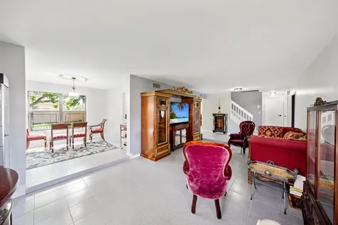 6840 W Wedgewood Avenue Davie FL 33331