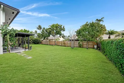 6840 W Wedgewood Avenue Davie FL 33331