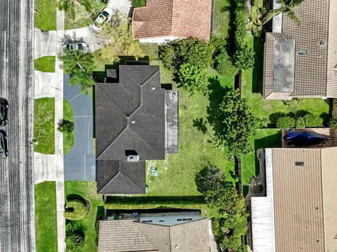 6840 W Wedgewood Avenue Davie FL 33331