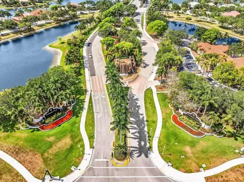 6840 W Wedgewood Avenue Davie FL 33331