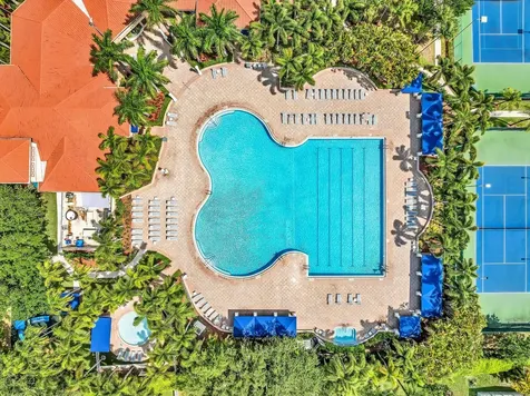 6840 W Wedgewood Avenue Davie FL 33331