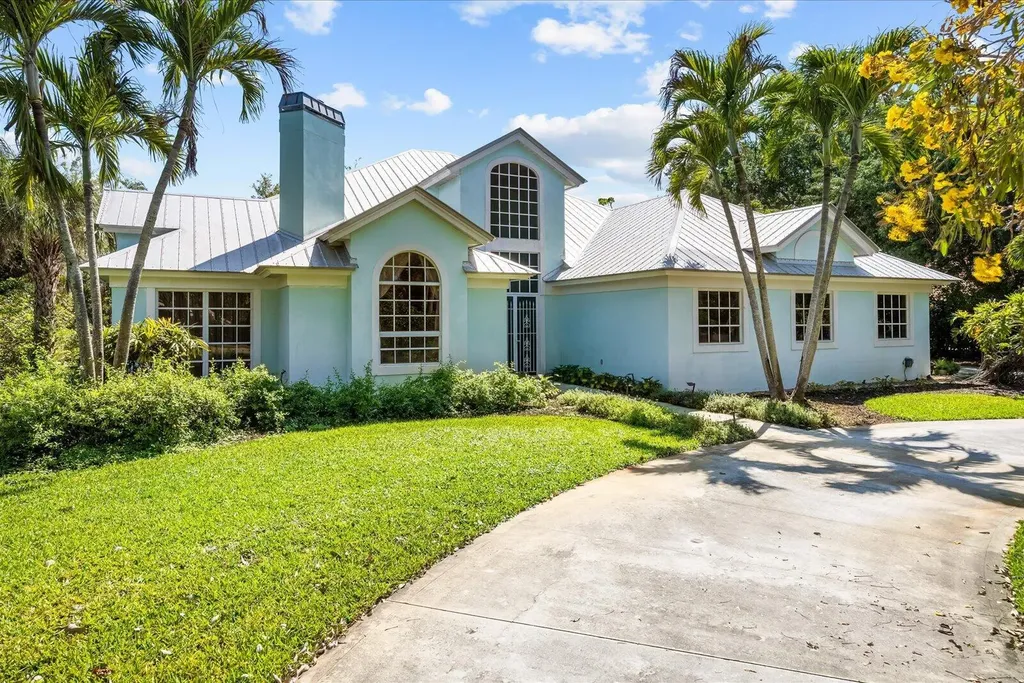 340 SE Saint Lucie Boulevard Stuart FL 34996