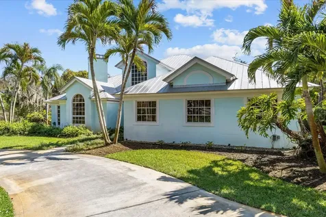 340 SE Saint Lucie Boulevard Stuart FL 34996
