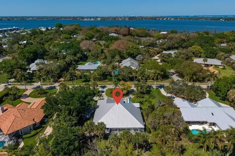 340 SE Saint Lucie Boulevard Stuart FL 34996