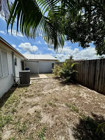 8698 SE Hobe Ridge Avenue Hobe Sound FL 33455