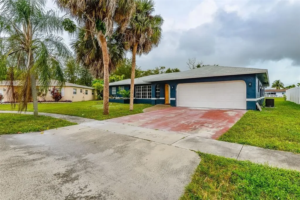 22500 Labrador Street Boca Raton FL 33428