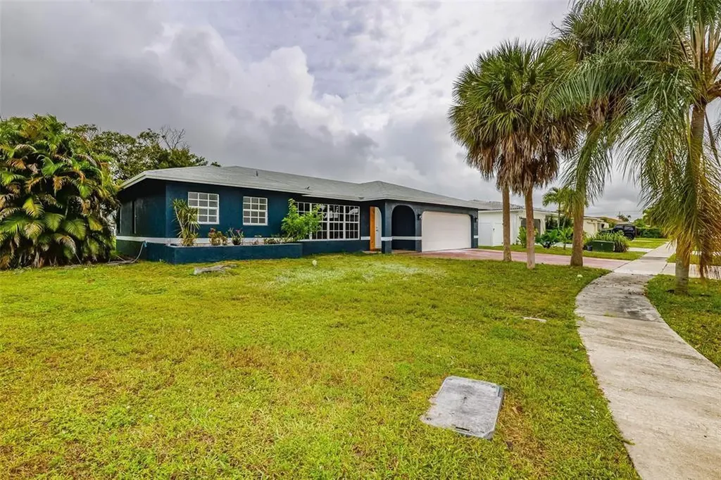 22500 Labrador Street Boca Raton FL 33428