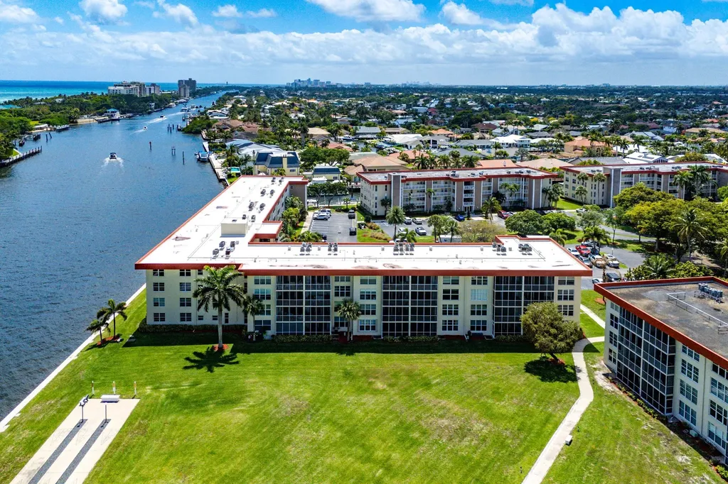 3100 NE 48th Court Lighthouse Point FL 33064