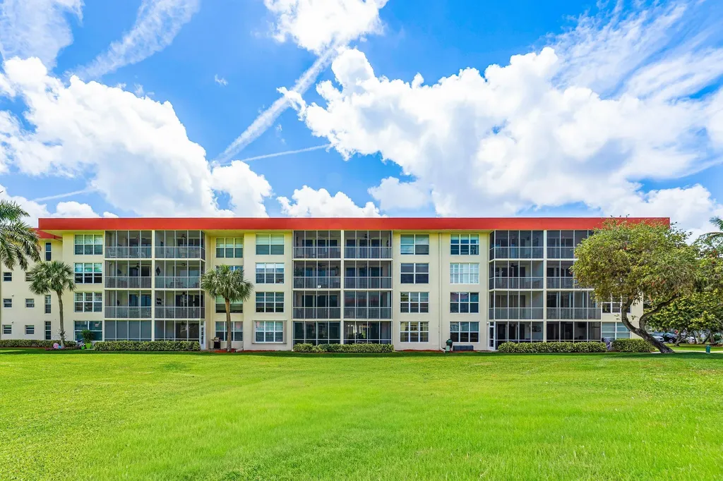 3100 NE 48th Court Lighthouse Point FL 33064