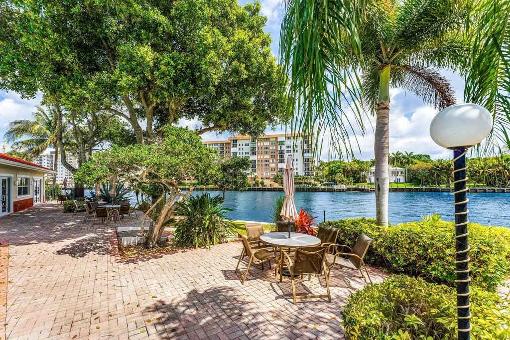 3100 NE 48th Court Lighthouse Point FL 33064