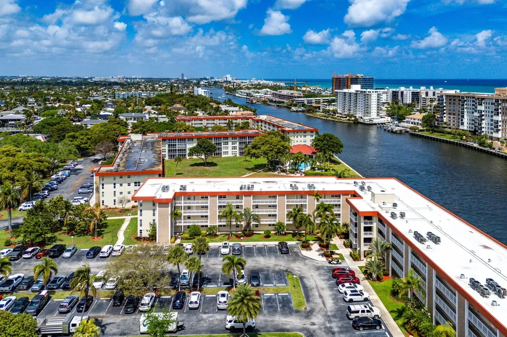 3100 NE 48th Court Lighthouse Point FL 33064