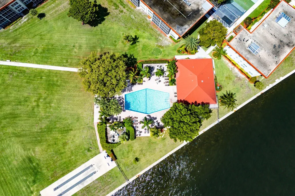 3100 NE 48th Court Lighthouse Point FL 33064