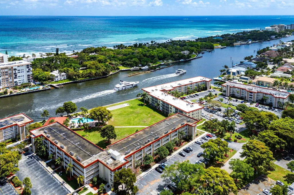 3100 NE 48th Court Lighthouse Point FL 33064