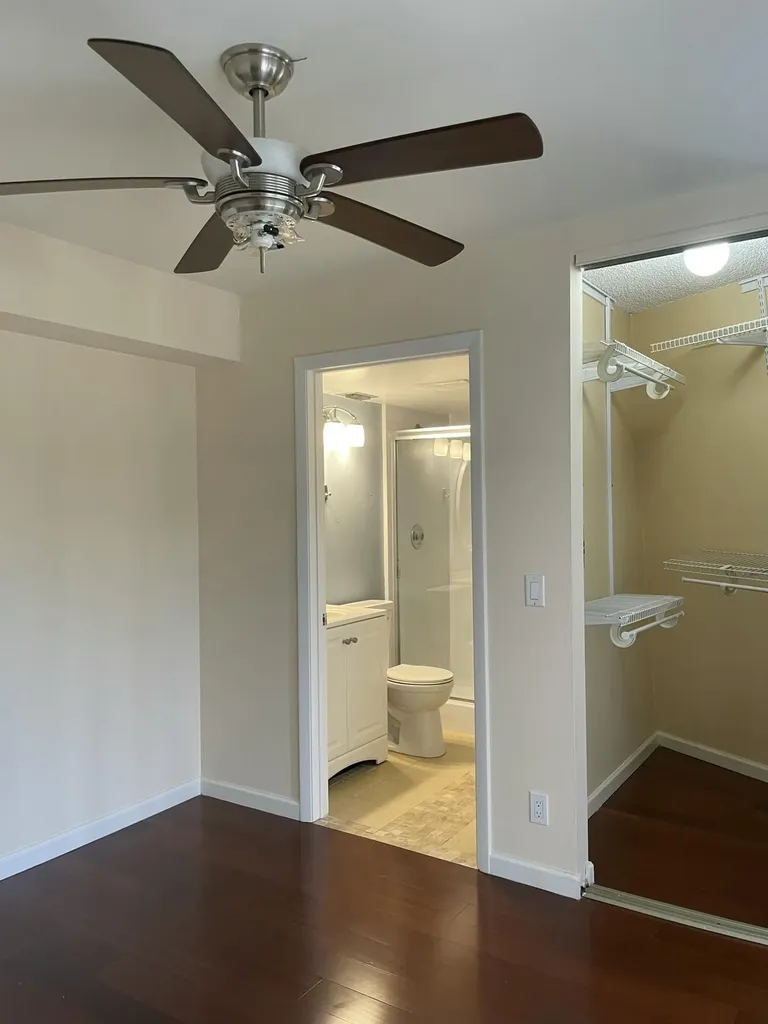 22976 Oxford Place Boca Raton FL 33433