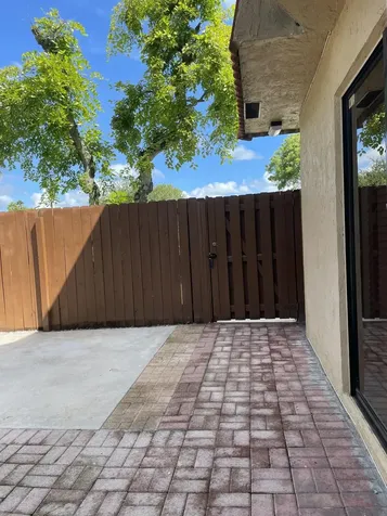 22976 Oxford Place Boca Raton FL 33433