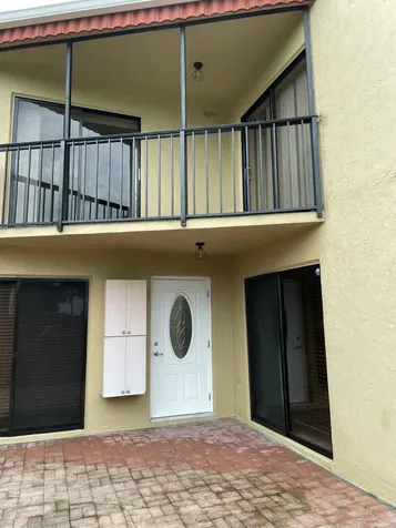 22976 Oxford Place Boca Raton FL 33433