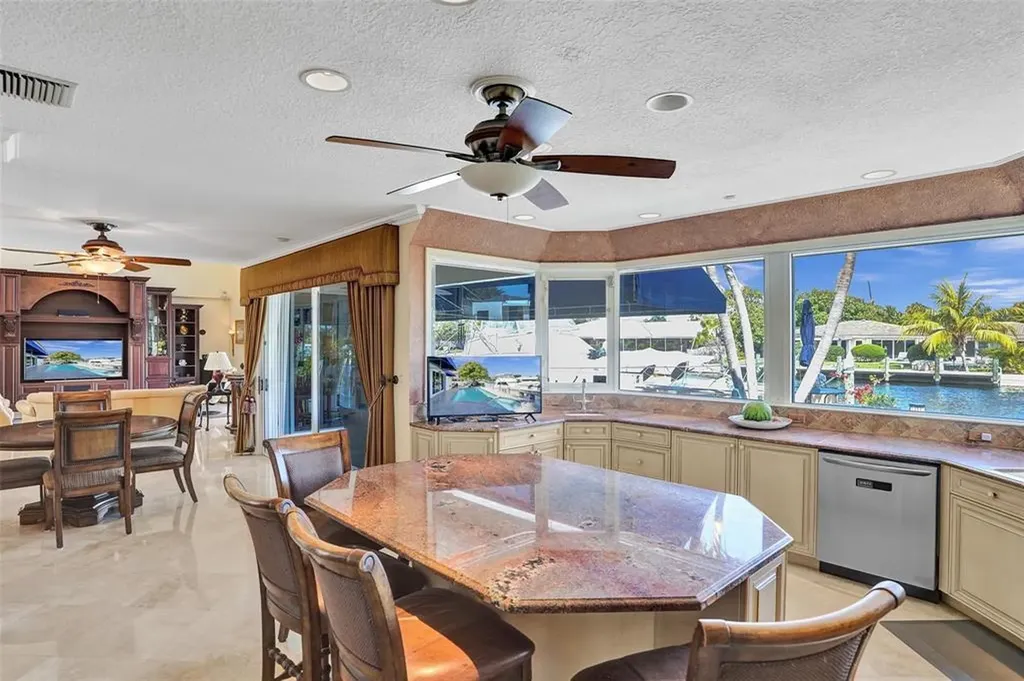 2875 NE 25th Court Fort Lauderdale FL 33305