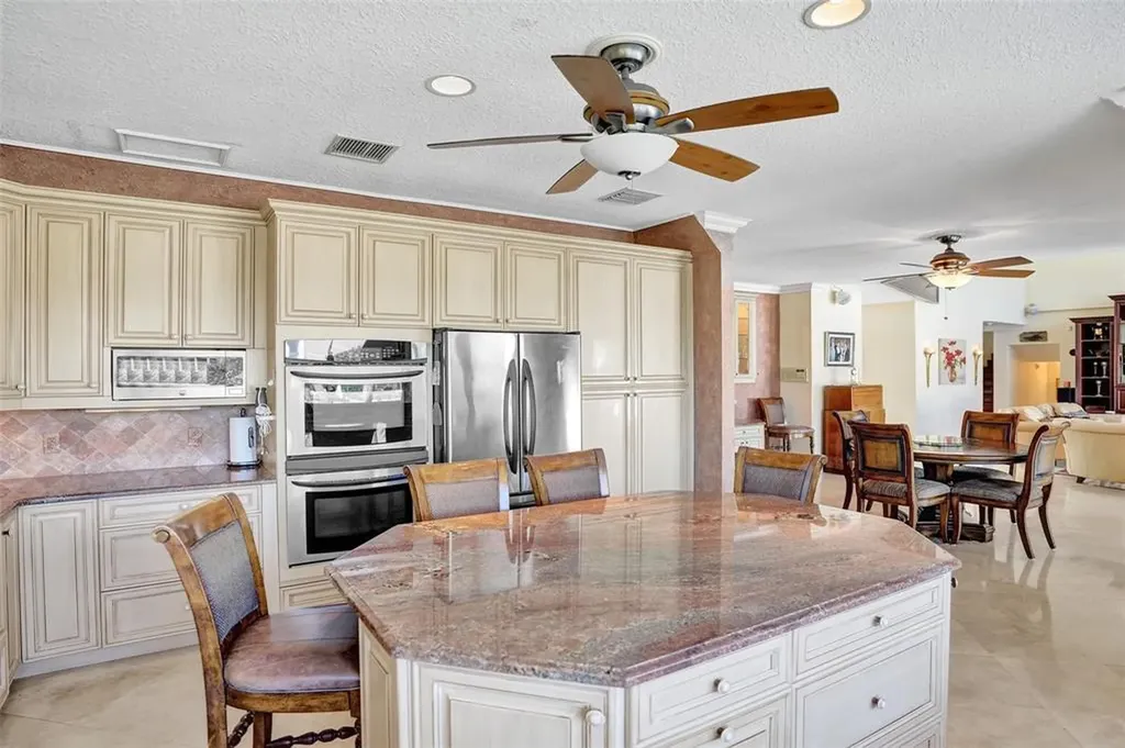 2875 NE 25th Court Fort Lauderdale FL 33305